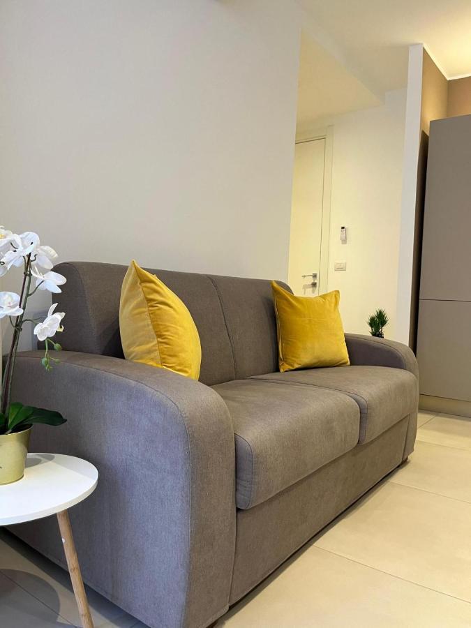 Apartments Ennio Top Class Bari Bagian luar foto