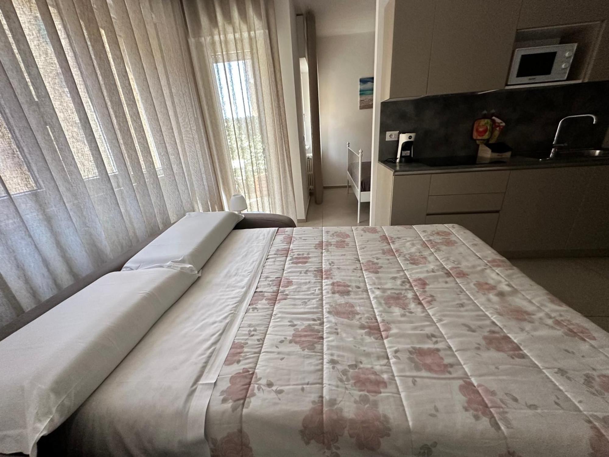 Apartments Ennio Top Class Bari Bagian luar foto