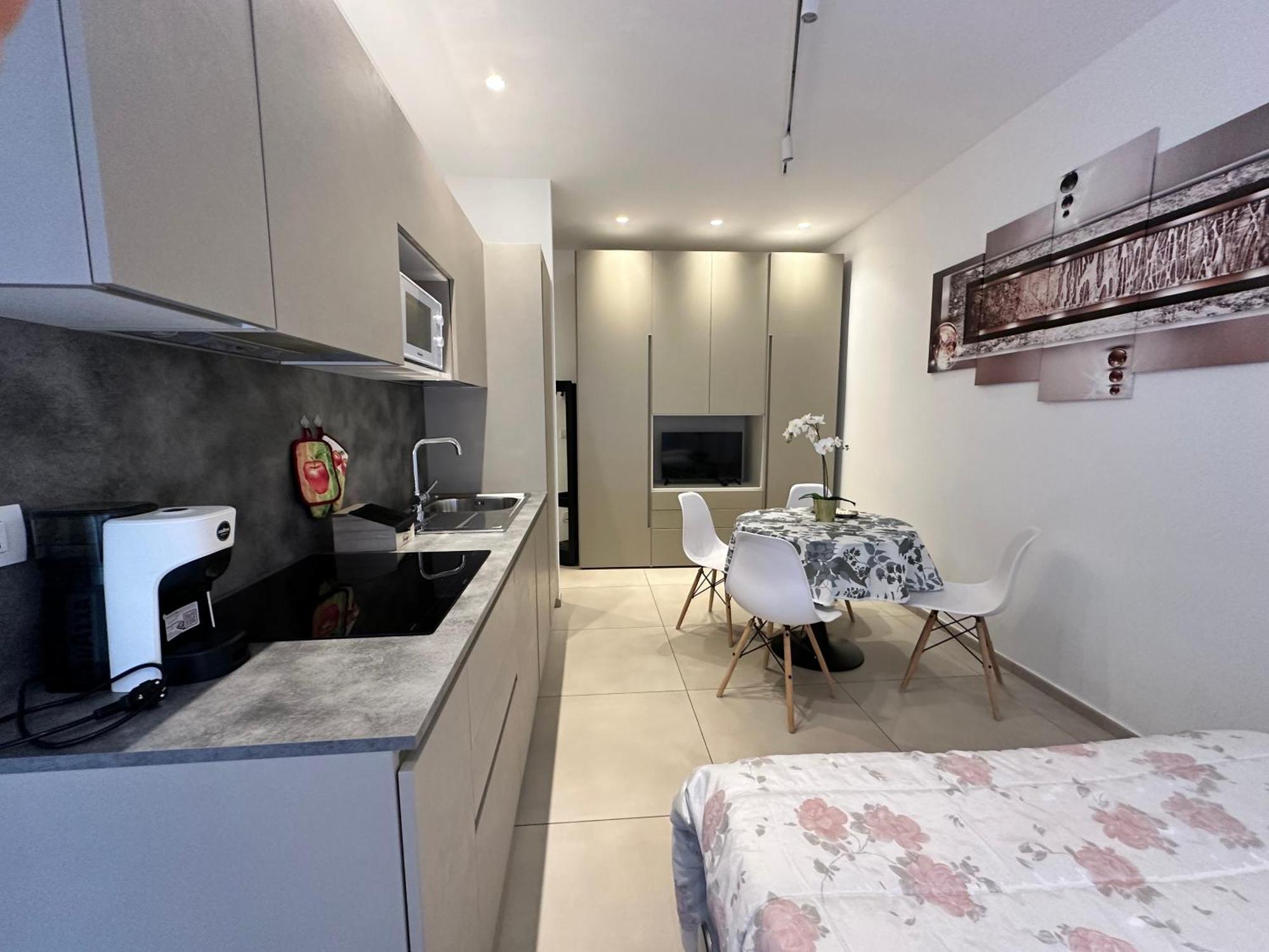 Apartments Ennio Top Class Bari Bagian luar foto